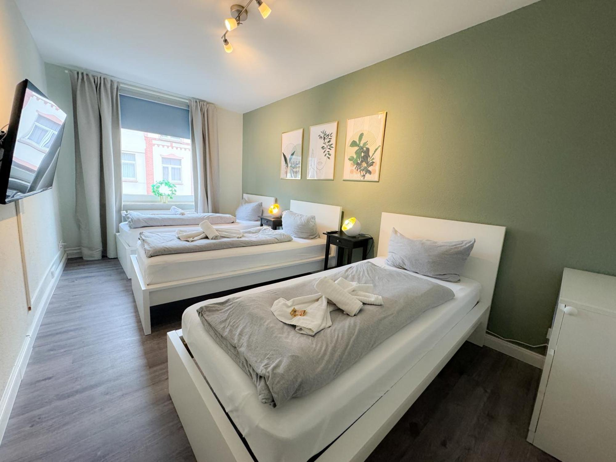 הנובר Wohnung Fuer 5 Gaeste Grosse Kueche Messe- Und Citynah מראה חיצוני תמונה