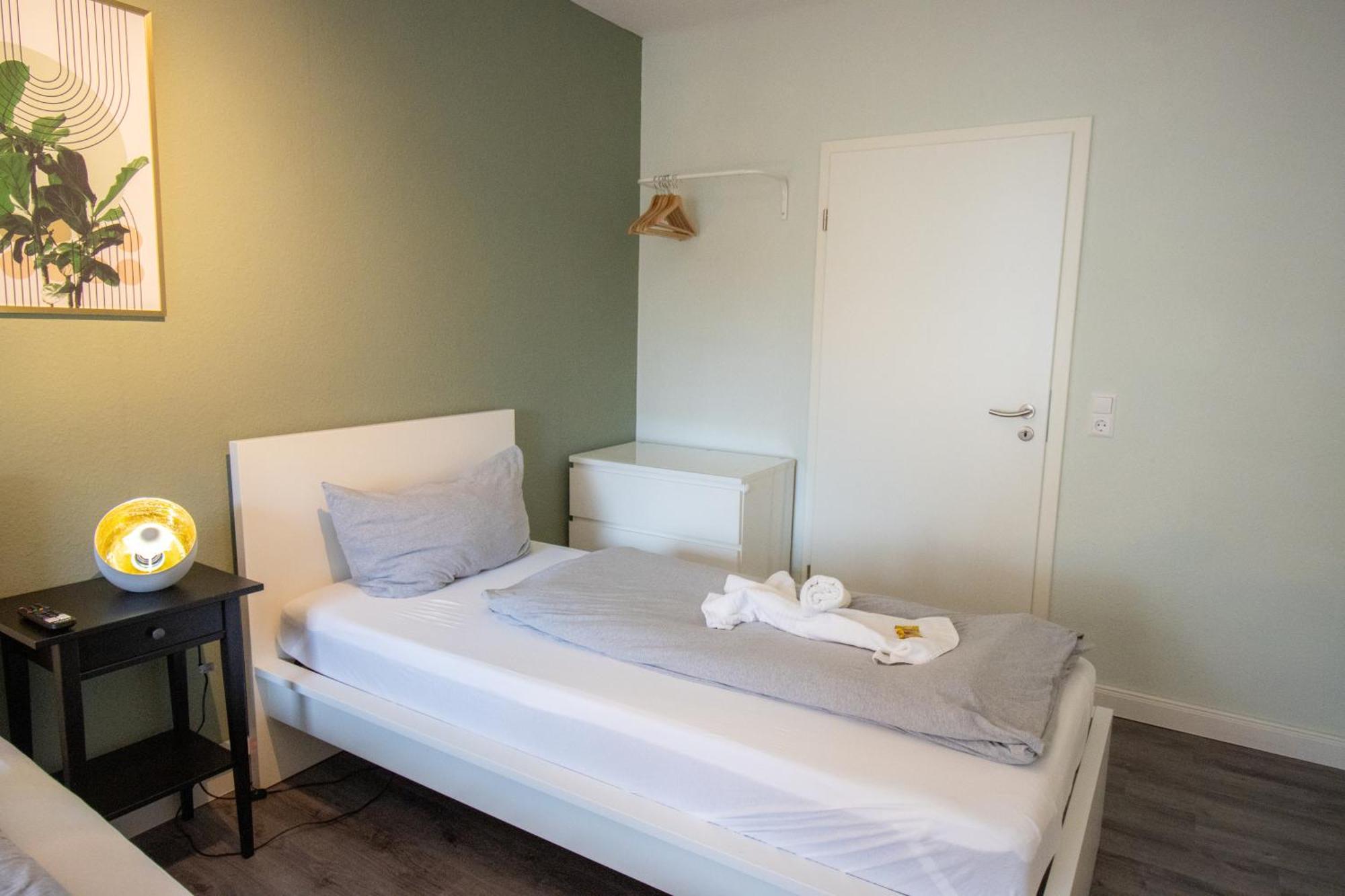 הנובר Wohnung Fuer 5 Gaeste Grosse Kueche Messe- Und Citynah מראה חיצוני תמונה