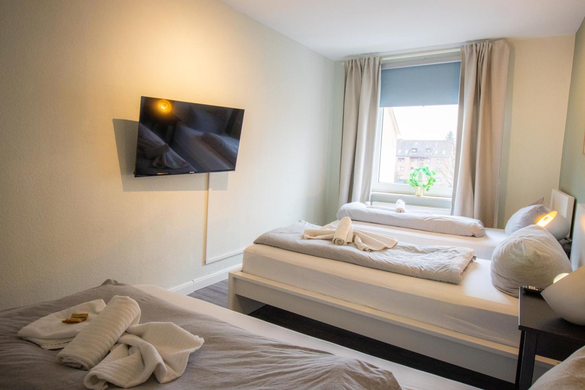 הנובר Wohnung Fuer 5 Gaeste Grosse Kueche Messe- Und Citynah מראה חיצוני תמונה